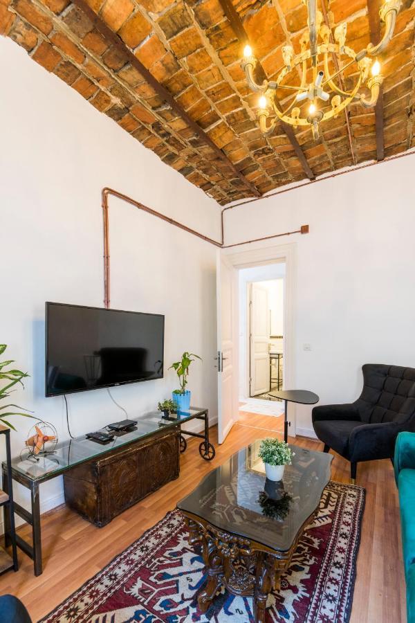 By Galata- Historical And Modern Apartment Istanbul Ngoại thất bức ảnh