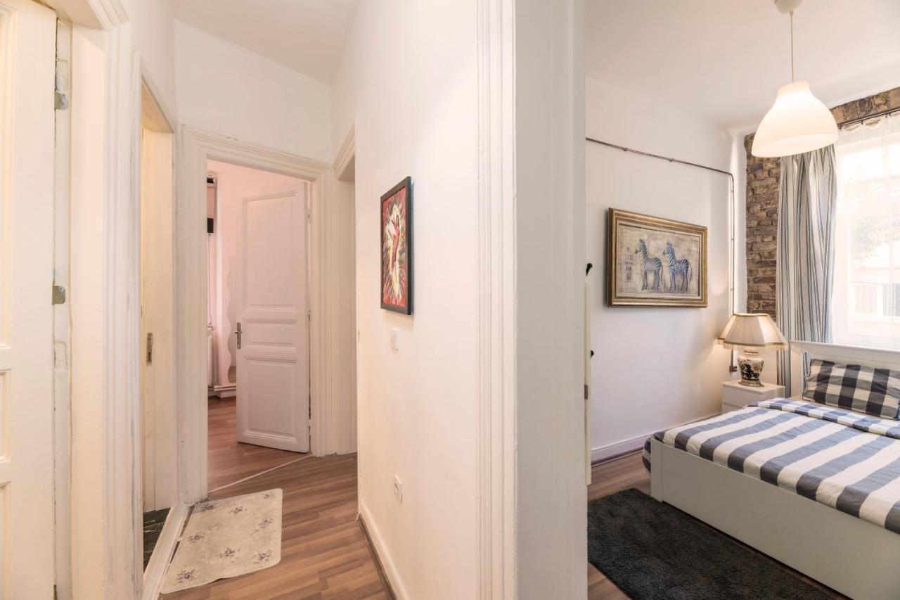 By Galata- Historical And Modern Apartment Istanbul Ngoại thất bức ảnh
