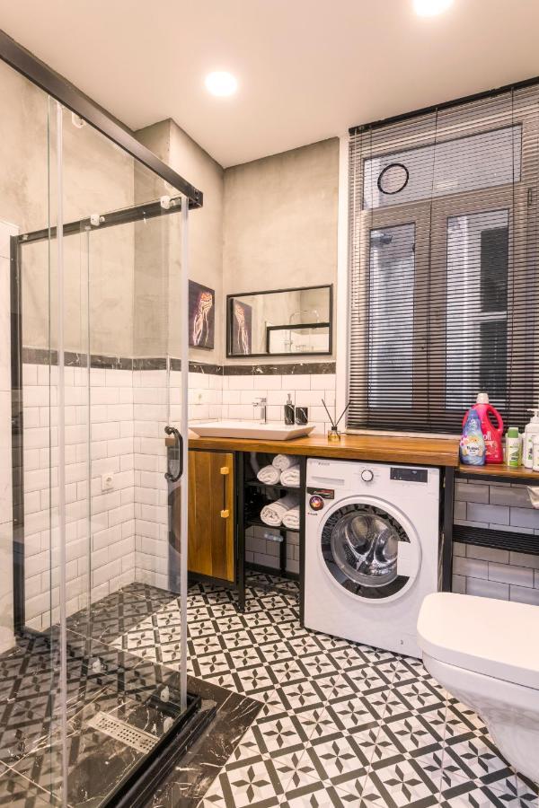 By Galata- Historical And Modern Apartment Istanbul Ngoại thất bức ảnh
